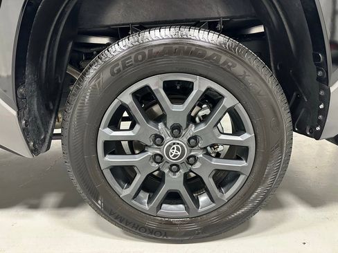 Used 2025 Toyota Tundra Platinum image 71