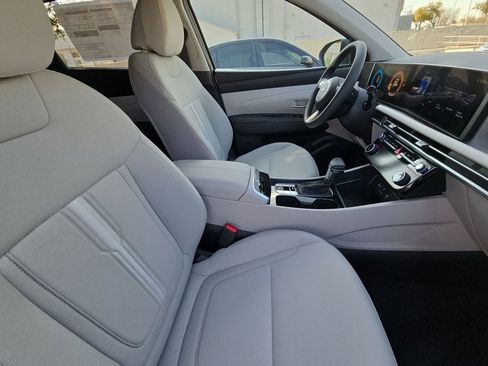 New 2026 Hyundai Tucson SEL FWD image 10