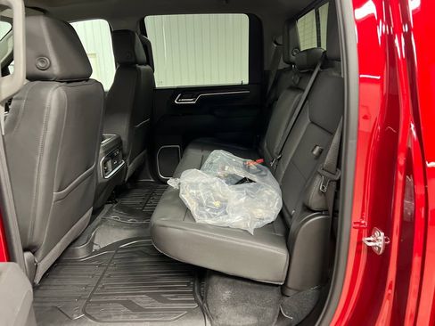 New 2026 GMC Sierra 2500 SLT w/ SLT Premium Package AWD/4WD image 13