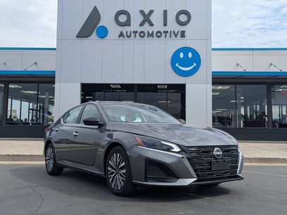 Used 2025 Nissan Altima 2.5 SV