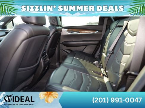 Used 2020 Cadillac XT5 Premium Luxury w/ Platinum Package AWD/4WD image 29
