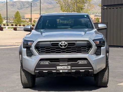 Used 2024 Toyota Tacoma TRD Off-Road AWD/4WD image 2