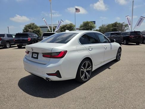 Used 2022 BMW 330i Sedan w/ Convenience Package RWD image 25
