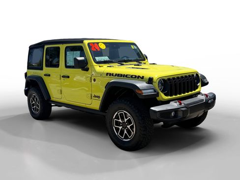 Used 2024 Jeep Wrangler Unlimited Rubicon w/ Safety Group AWD/4WD image 7