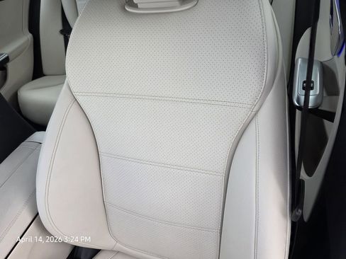 Used 2025 Mercedes-Benz C 300 4MATIC Sedan image 15