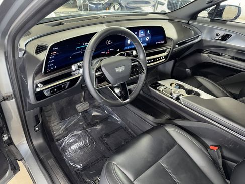 Used 2024 Cadillac Lyriq Tech w/ Driver Assist Package image 20