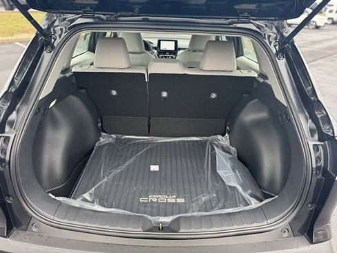 New 2026 Toyota Corolla Cross L image 9