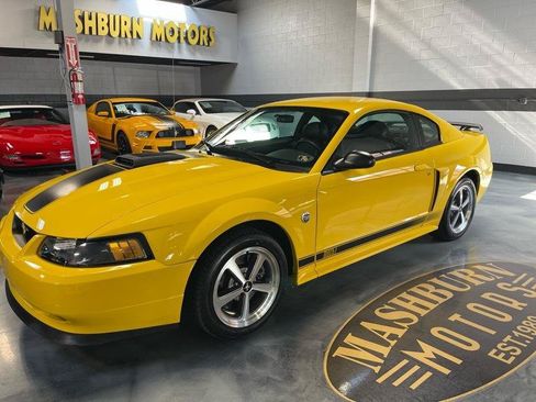 Used 2004 Ford Mustang Mach 1 RWD image 2