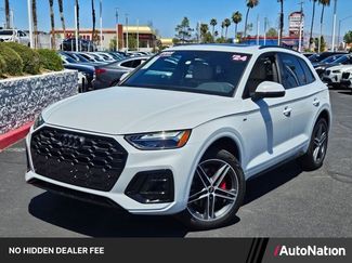 Used 2024 Audi Q5 e Premium Plus w/ Premium Plus Package AWD/4WD video 1