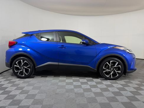 Used 2020 Toyota C-HR XLE FWD image 8