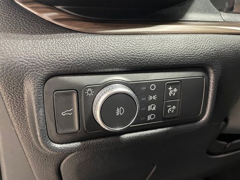 Used 2020 Ford Explorer Limited image 33