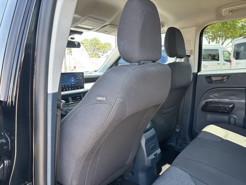 Certified 2025 Ford Maverick XL FWD image 16