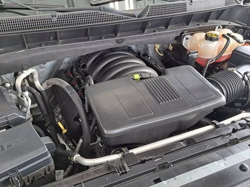 Used 2023 Chevrolet Silverado 1500 LTZ AWD/4WD image 35