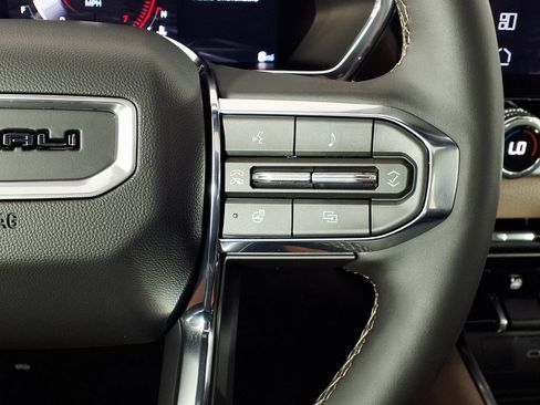 New 2026 GMC Canyon Denali w/ LPO, Denali Black Edition AWD/4WD image 19