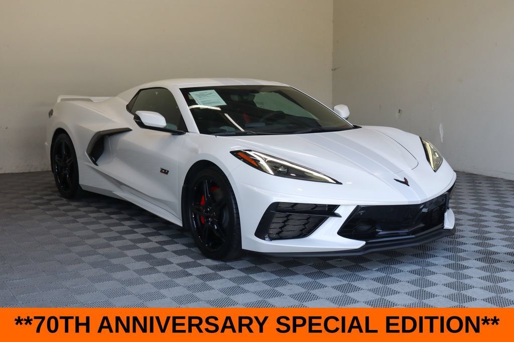 Used 2023 Chevrolet Corvette Stingray Premium Conv w/ Z51 Performance Package RWD image 3