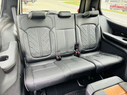 New 2024 Jeep Grand Wagoneer Series III image 36