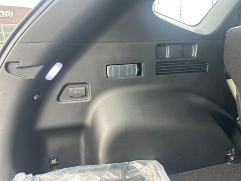 New 2026 Hyundai Tucson SE image 27