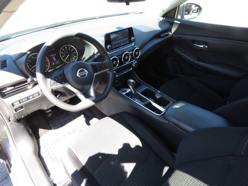 Used 2020 Nissan Sentra S FWD image 11