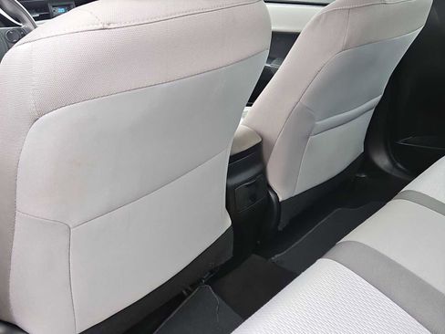 Used 2017 Toyota Corolla LE image 17