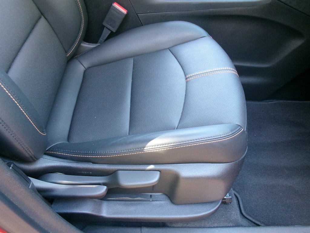 Used 2022 Chevrolet Equinox Premier FWD image 21
