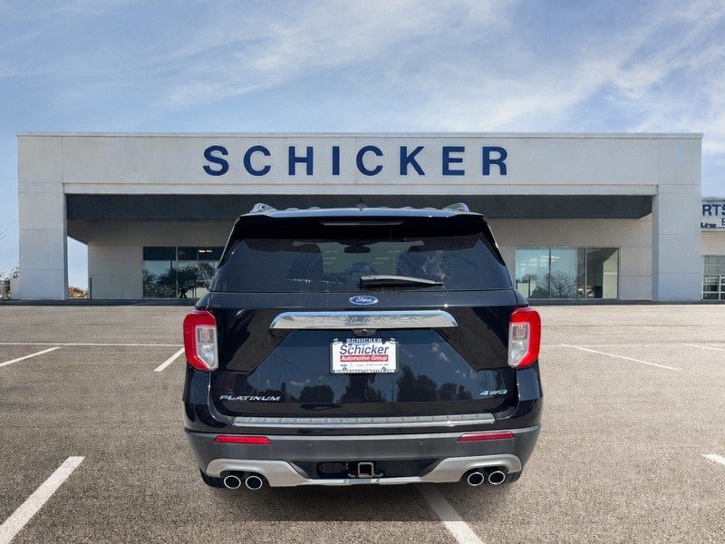 Used 2022 Ford Explorer Platinum w/ Equipment Group 601A AWD/4WD image 4