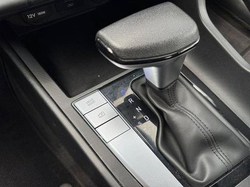 Used 2024 Hyundai Elantra SEL FWD image 20