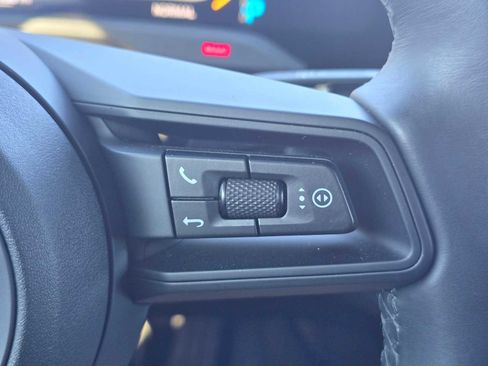 Used 2023 Porsche Taycan 4S w/ Technology Package image 34