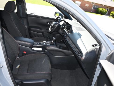 Used 2024 Honda HR-V Sport image 21
