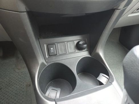 Used 2011 Toyota RAV4 4WD w/ Base L4 Extra Value Pkg image 16