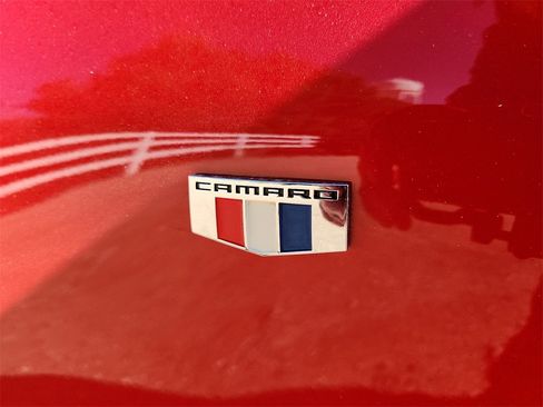 Used 2016 Chevrolet Camaro SS image 23