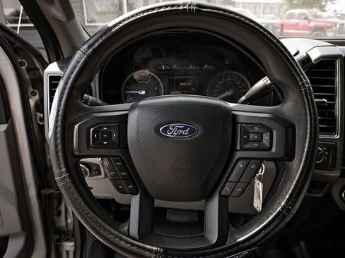 Used 2022 Ford F350 XLT w/ Camper Package AWD/4WD image 15