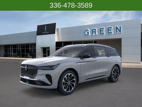 New 2026 Lincoln Nautilus Reserve image 1