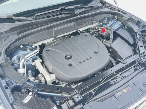 Used 2023 Volvo XC60 B5 Plus image 23