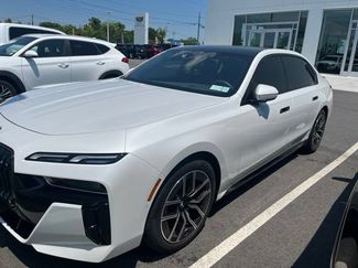 Used 2025 BMW i7 eDrive50 w/ M Sport Package RWD video 1