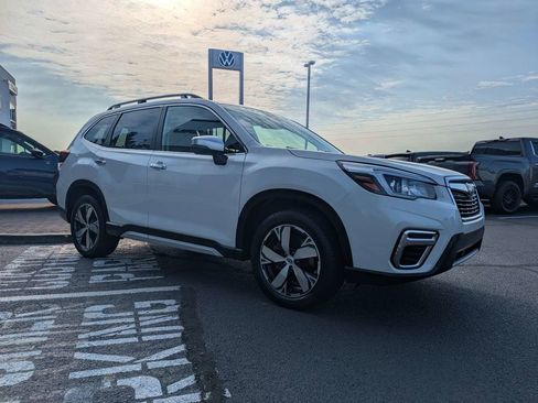 Used 2019 Subaru Forester Touring w/ Popular Package #3 AWD/4WD image 3