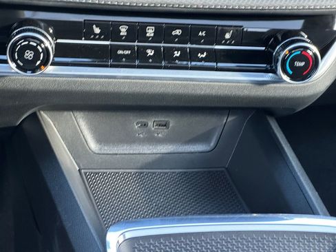 New 2026 Chevrolet Equinox LT w/ Safety and Technology Package image 17