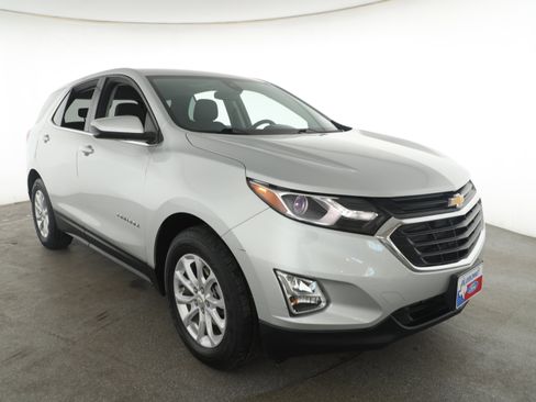 Used 2020 Chevrolet Equinox LT image 3