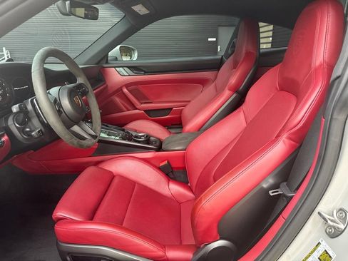 Certified 2022 Porsche 911 Carrera GTS RWD image 5