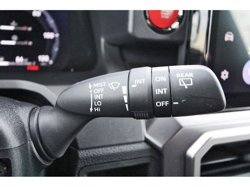 Used 2025 Toyota 4Runner TRD Off-Road Premium AWD/4WD image 18