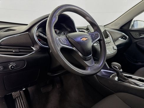 Used 2021 Chevrolet Malibu LT image 22