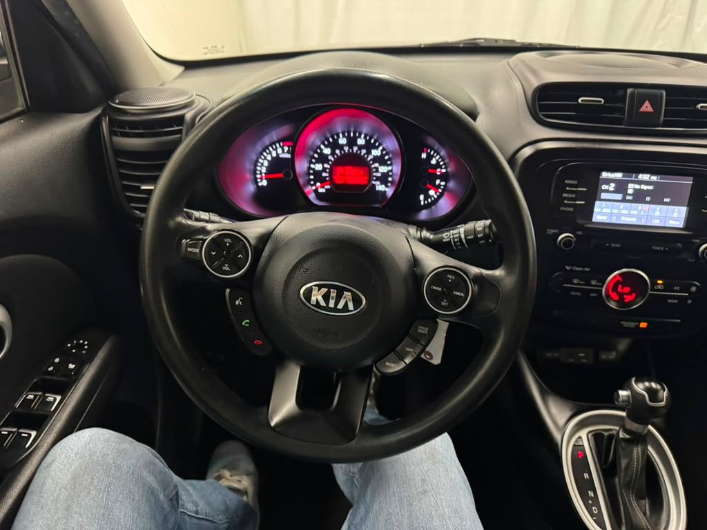 Used 2017 Kia Soul + FWD image 25