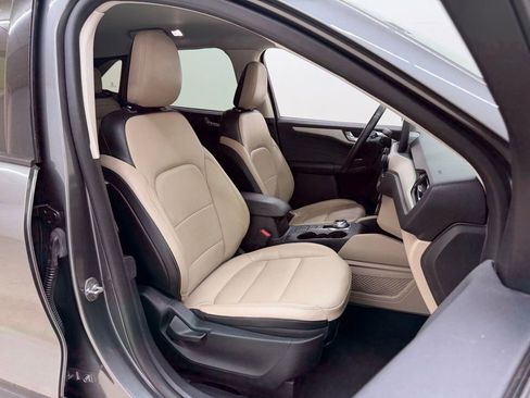 Used 2022 Ford Escape SEL FWD image 11