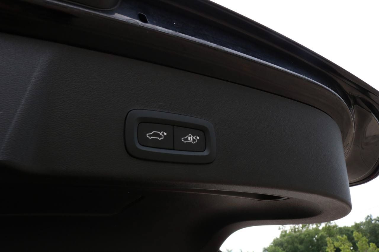 Used 2019 Volvo XC40 T5 Momentum AWD/4WD image 39