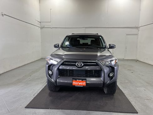 Used 2021 Toyota 4Runner SR5 Premium AWD/4WD image 3