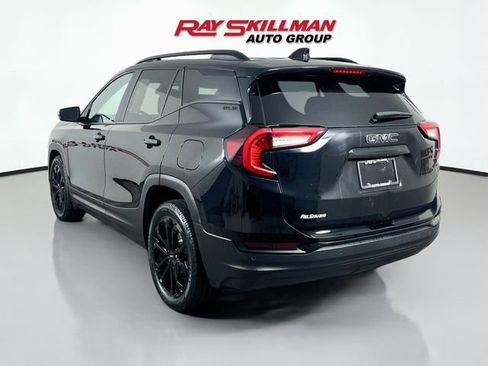 Used 2022 GMC Terrain SLE w/ Driver Convenience Package FWD image 5