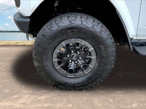 Certified 2024 Ford Bronco Raptor w/ Interior Carbon Fiber Pack 6 AWD/4WD image 35