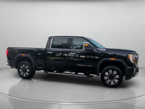 Used 2024 GMC Sierra 2500 Denali w/ Denali Reserve Package AWD/4WD image 34