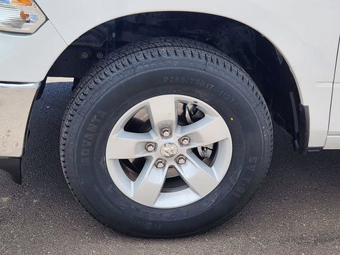 Used 2024 RAM 1500 Classic SLT AWD/4WD image 10
