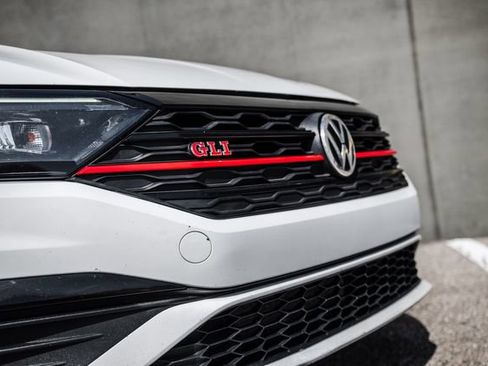 Used 2020 Volkswagen Jetta GLI FWD image 26