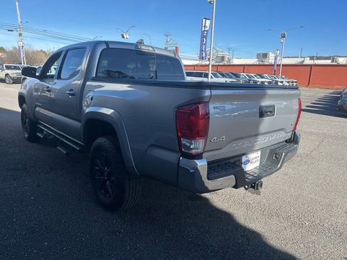 Used 2020 Toyota Tacoma SR5 image 5
